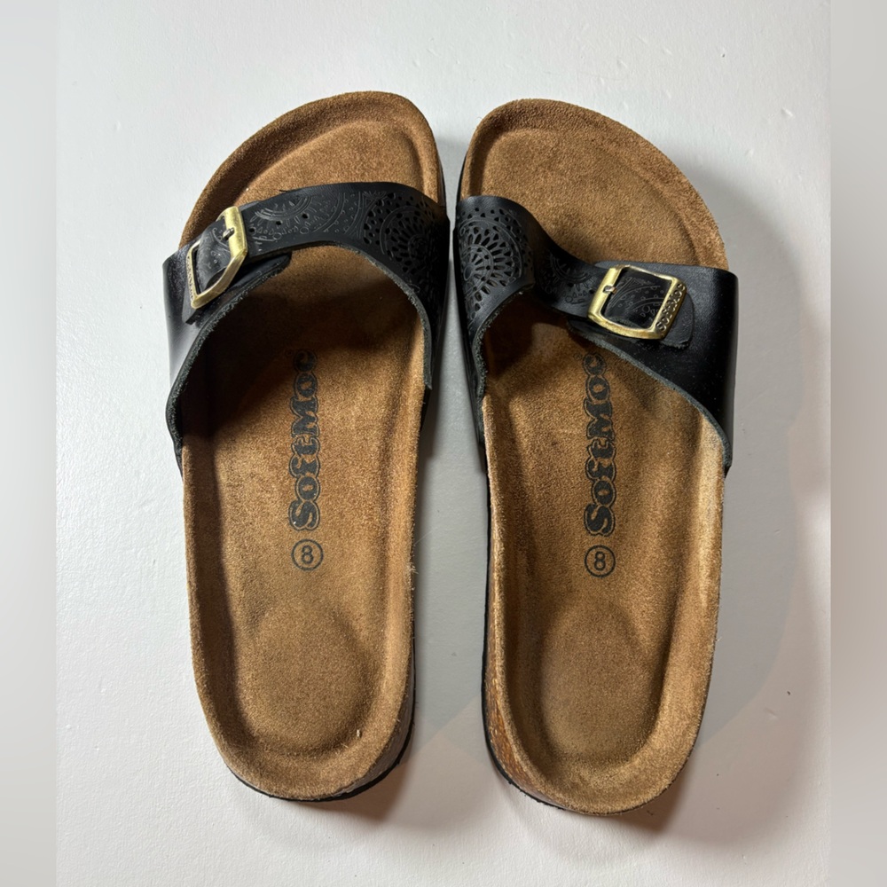 SoftMoc Women's Black Leather Sandals with Buckle